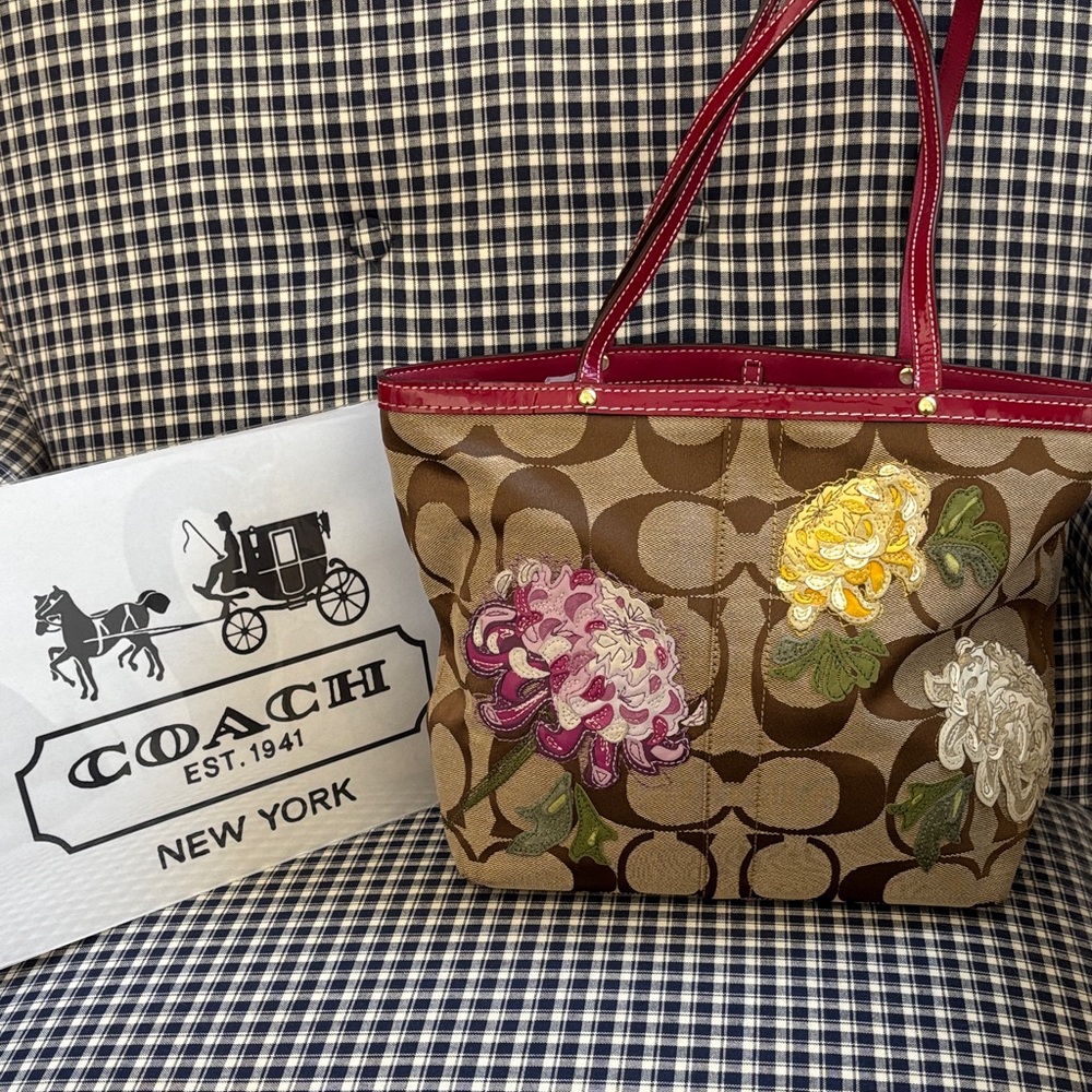 Coach bag  limited edition for the NY Botanical Garden with Floral Embroidery